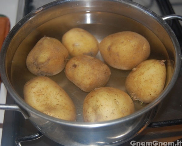1-faccine-di-patate